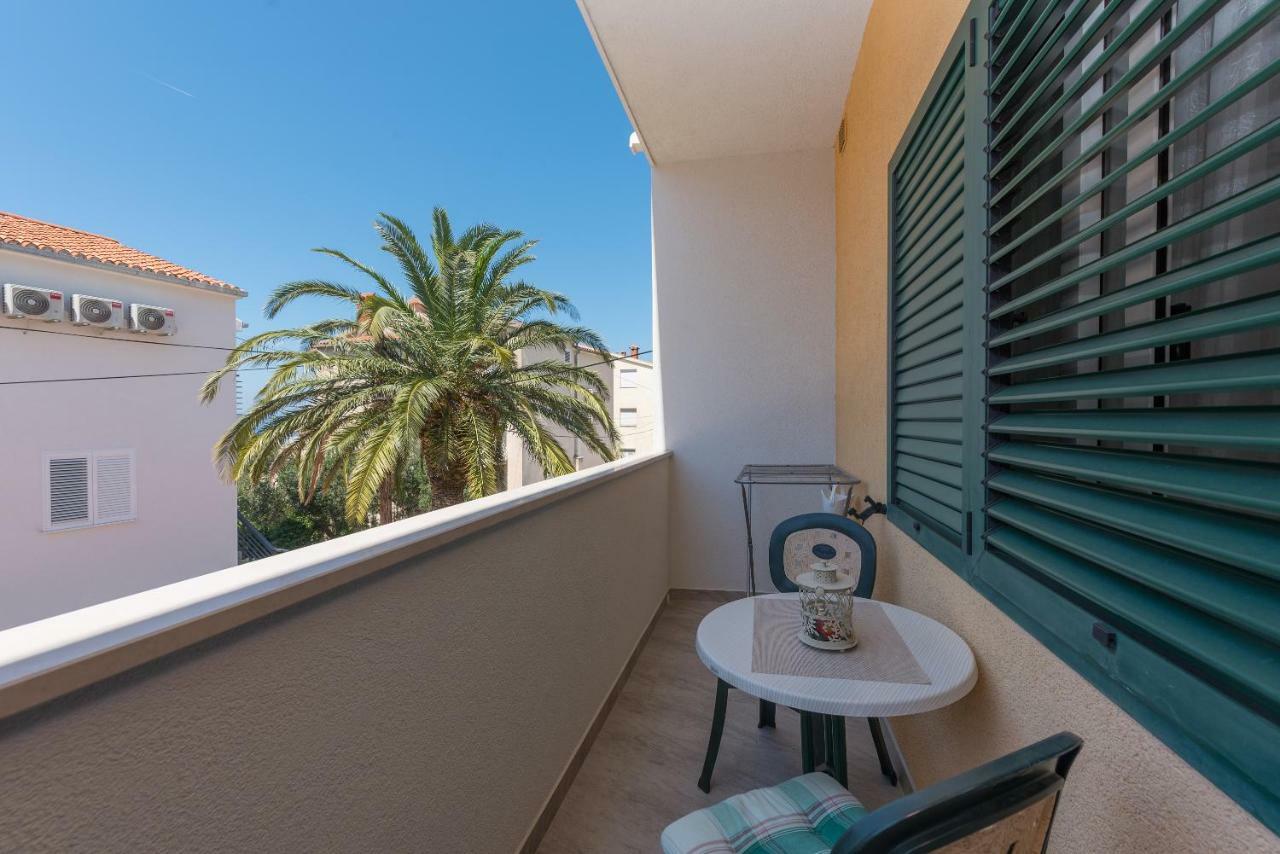מאקרסקה Apartmani Mona מראה חיצוני תמונה