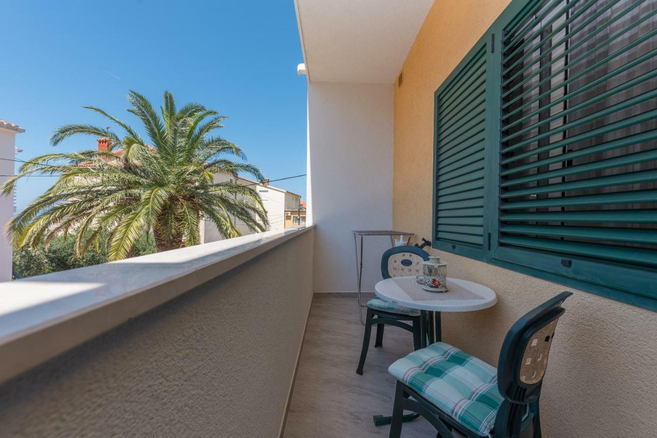 מאקרסקה Apartmani Mona מראה חיצוני תמונה