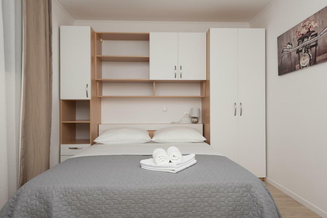 מאקרסקה Apartmani Mona מראה חיצוני תמונה