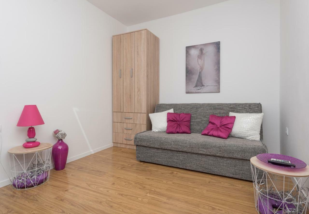 מאקרסקה Apartmani Mona מראה חיצוני תמונה