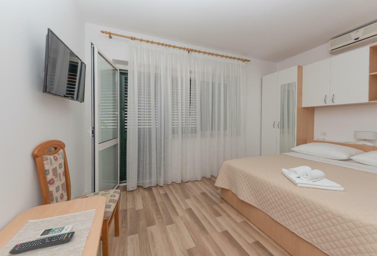 מאקרסקה Apartmani Mona מראה חיצוני תמונה